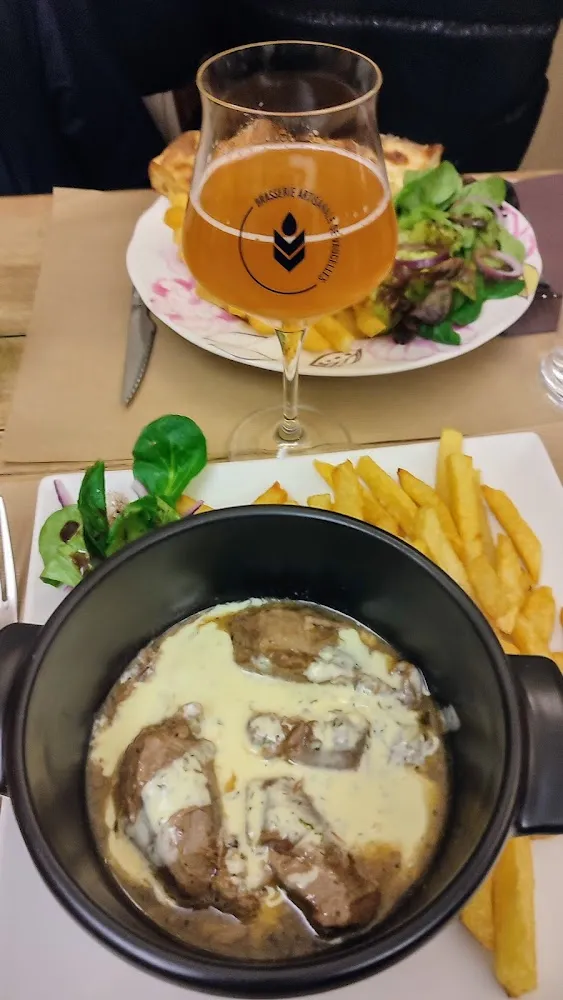 Joue de Porc À l'Ail